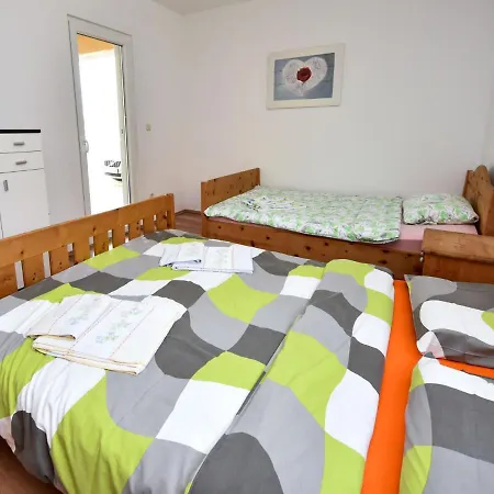 Fliri By Interhome Lägenhet