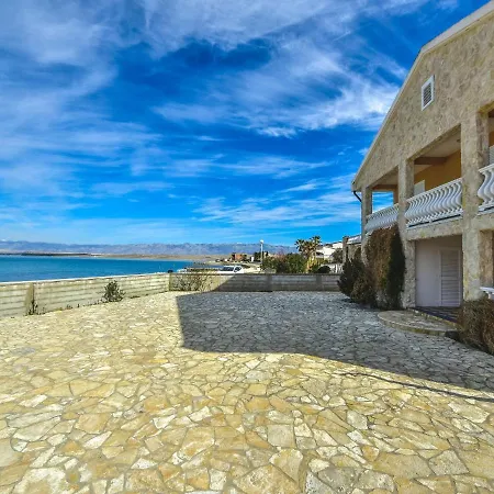 Διαμέρισμα Fliri By Interhome