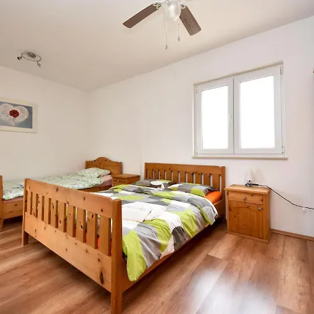Fliri By Interhome Lägenhet