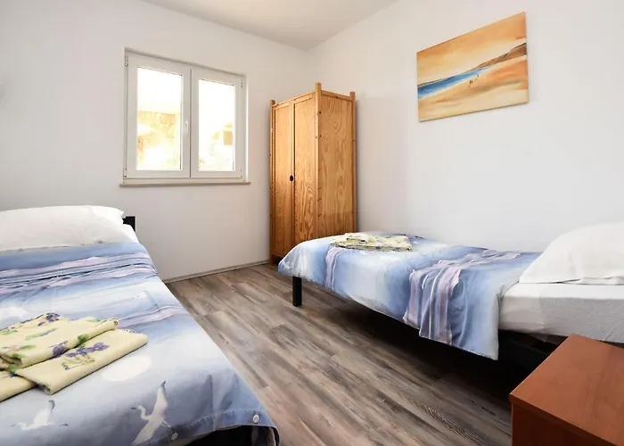 Fliri By Interhome