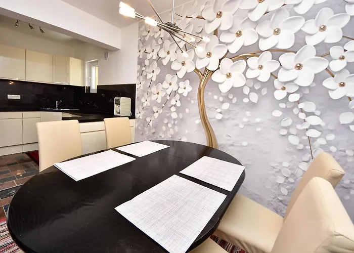 Fliri By Interhome アパート ヴィル